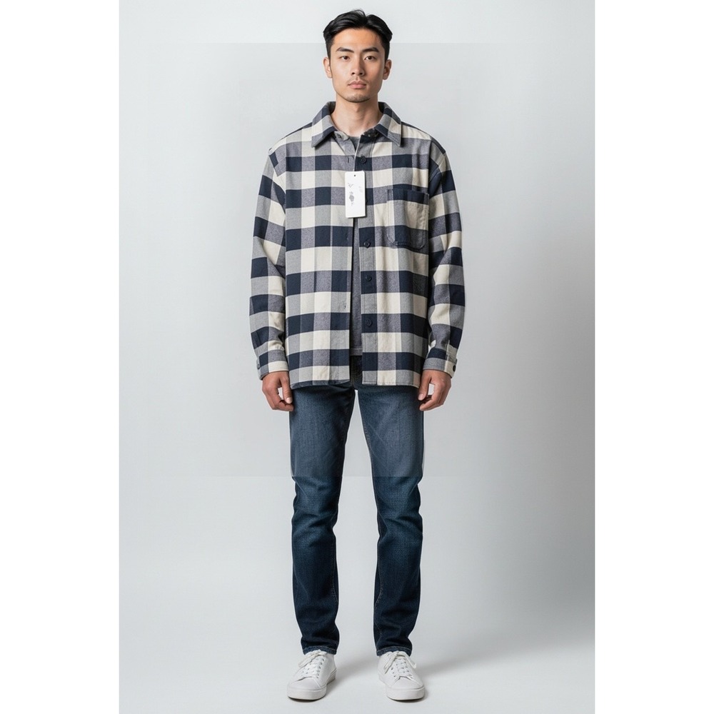 Uniqlo Shirt Mens Medium Navy/White Check Flannel Long Sleeve Button Casual Men